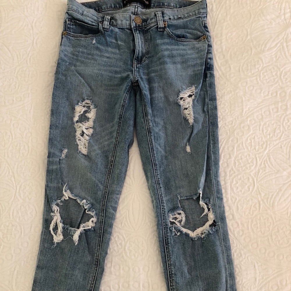Express light wash distressed mom jeans size 0